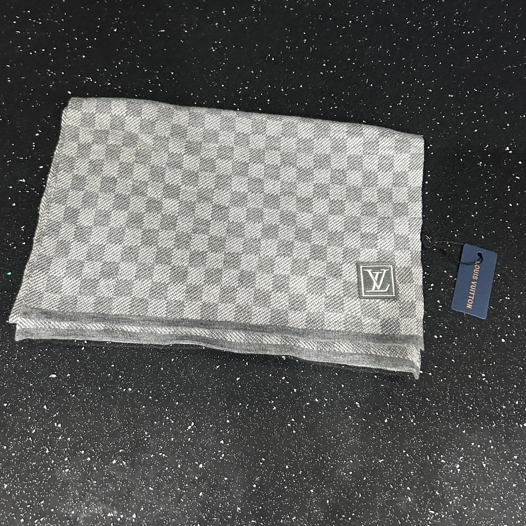 Grey Chequrred Scarf