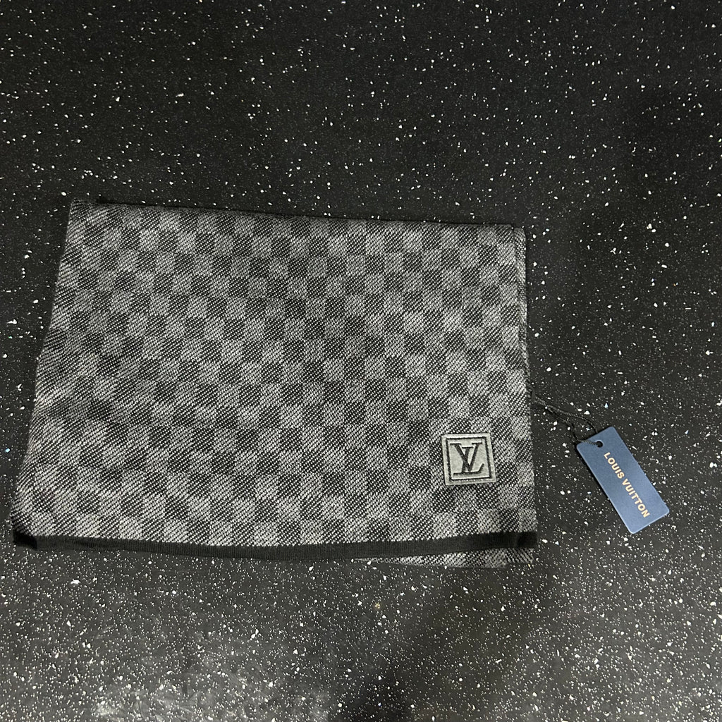 Black Chequrred Scarf