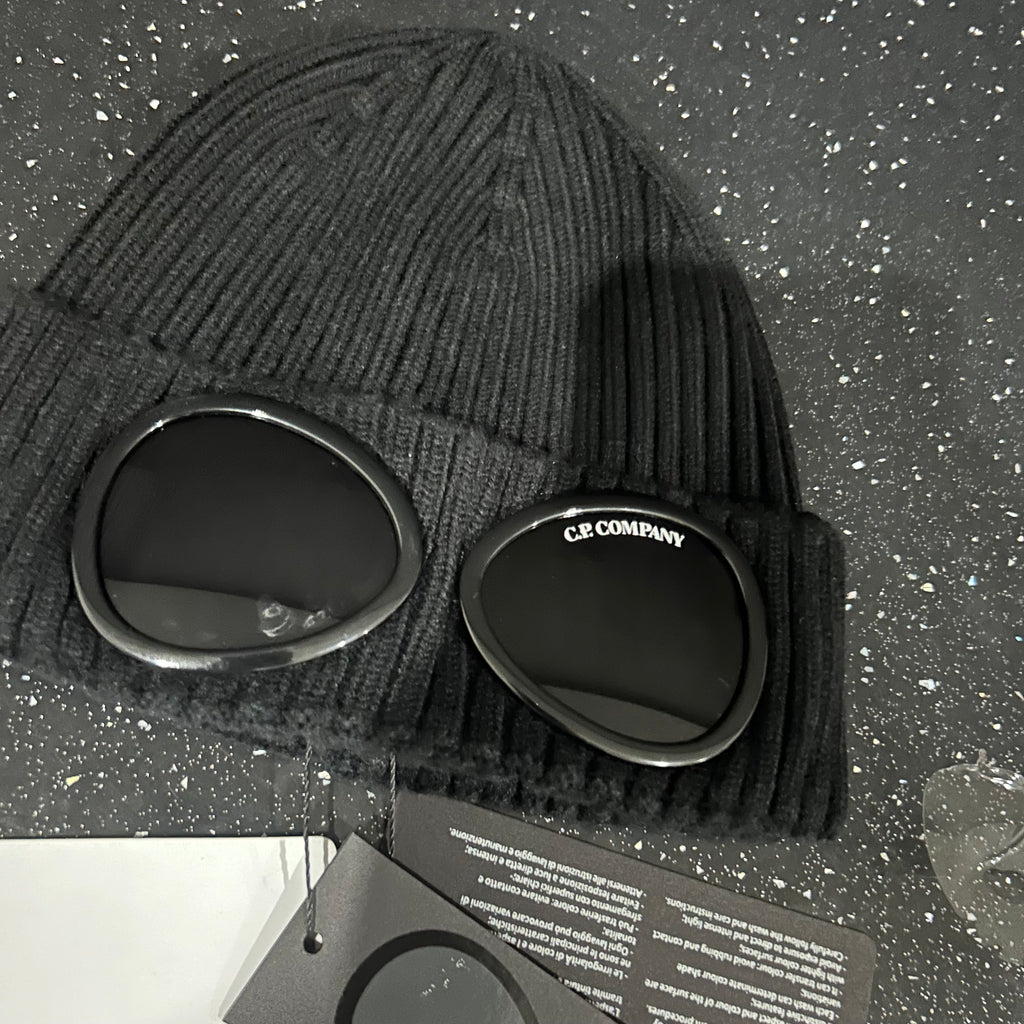 Black Beanie (CL QR Code)