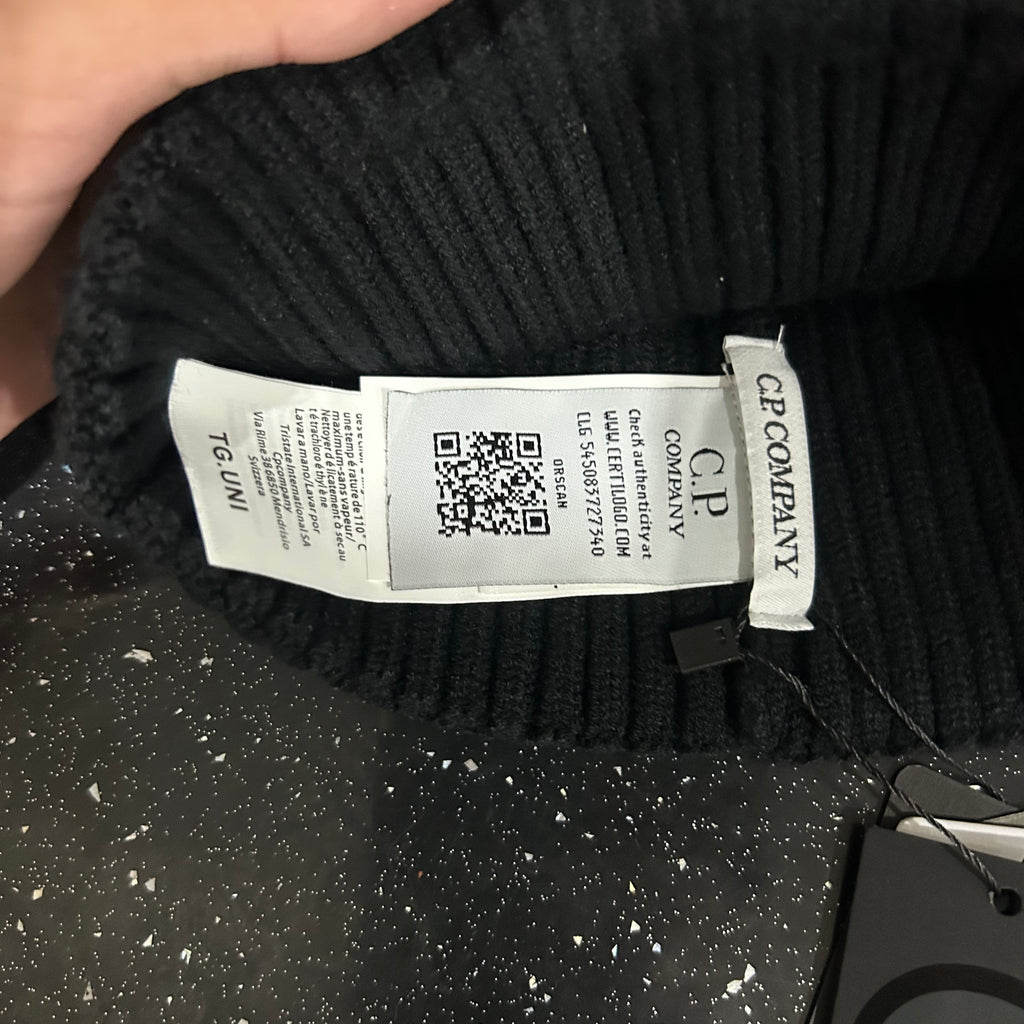 Black Beanie (CL QR Code)