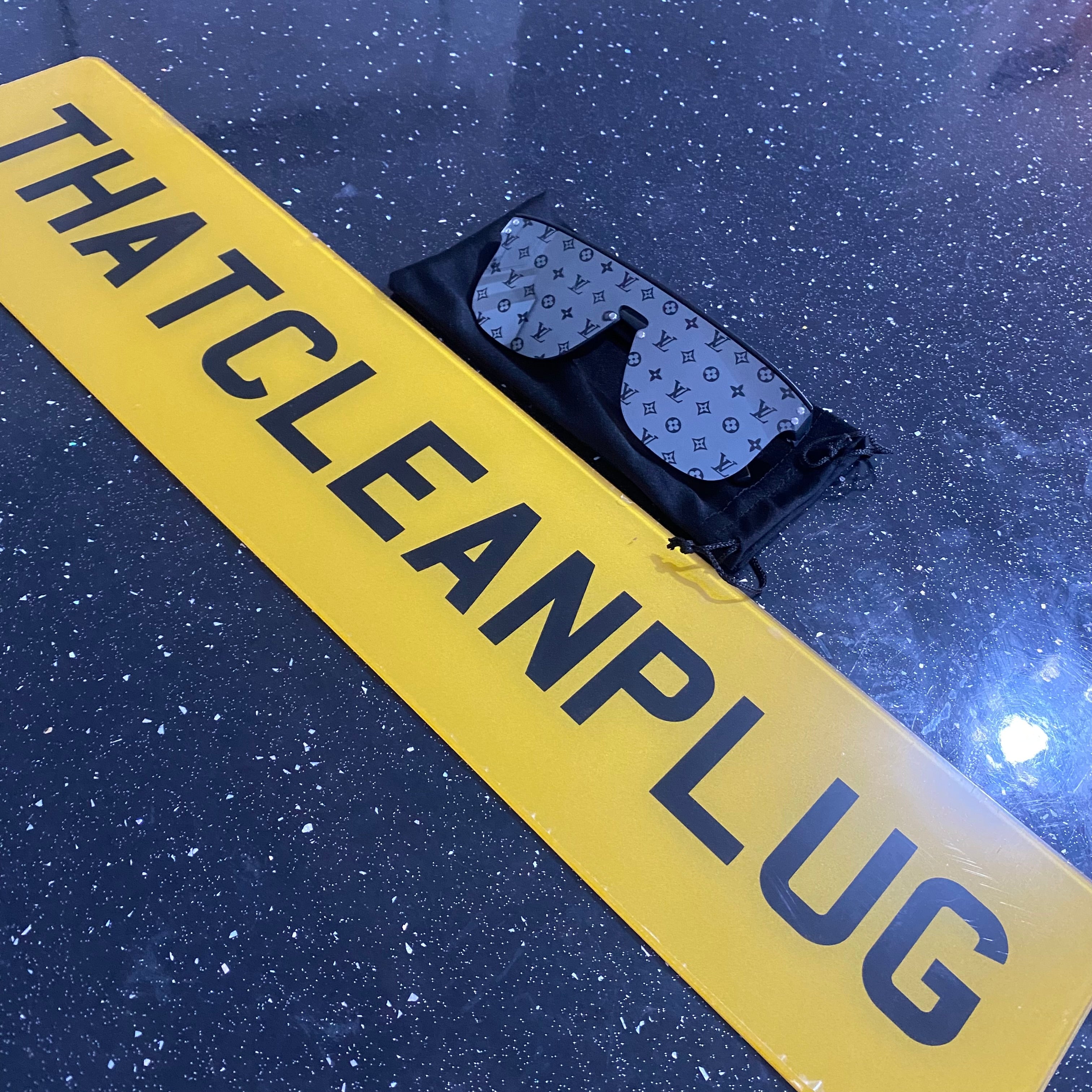 Black Wai Sunglasses