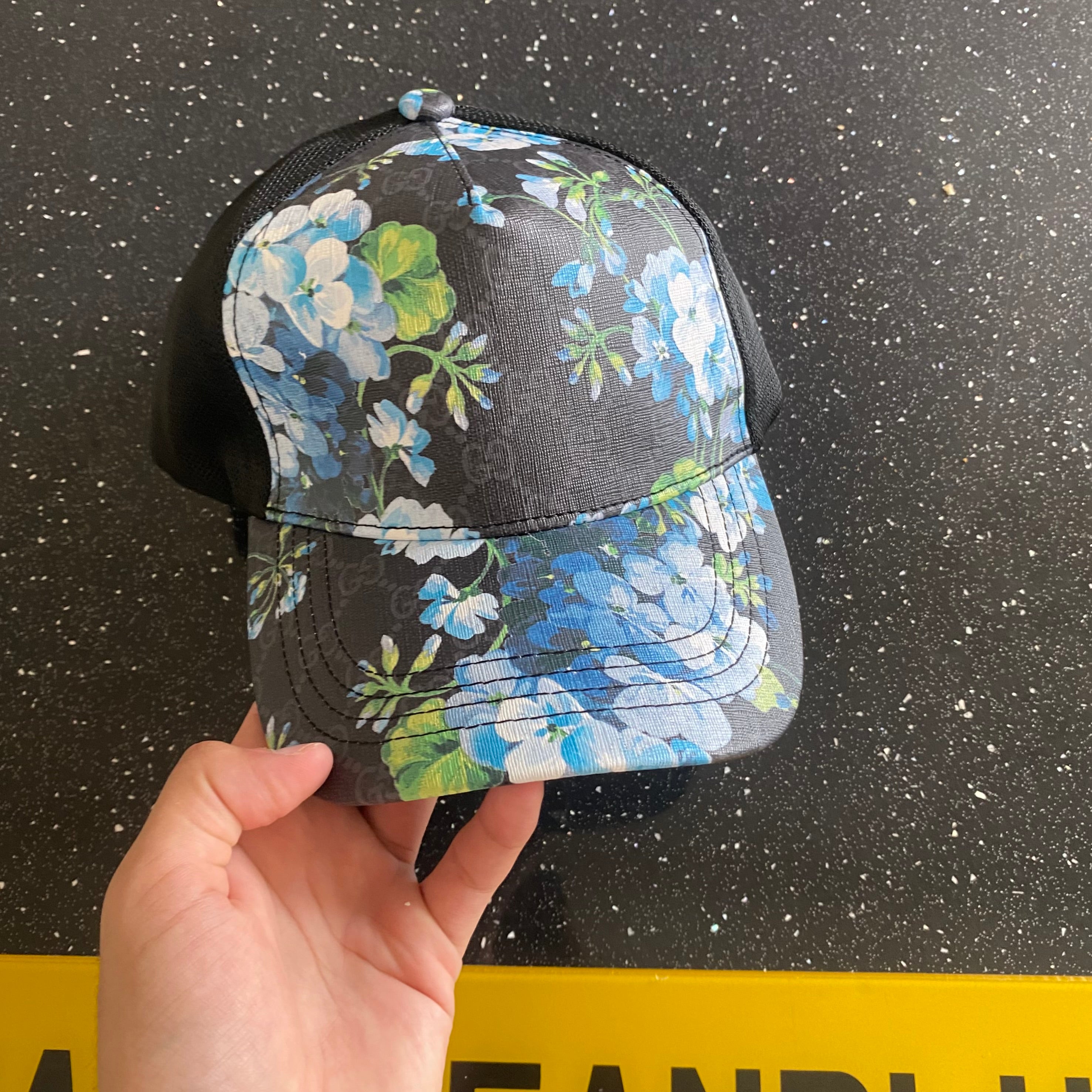 Black Blue Flower Cap