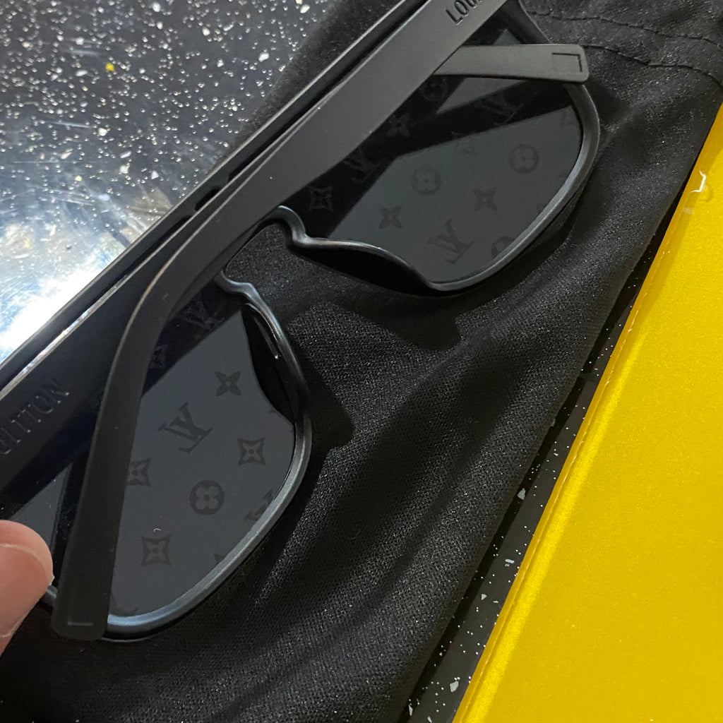 Black Wai Sunglasses