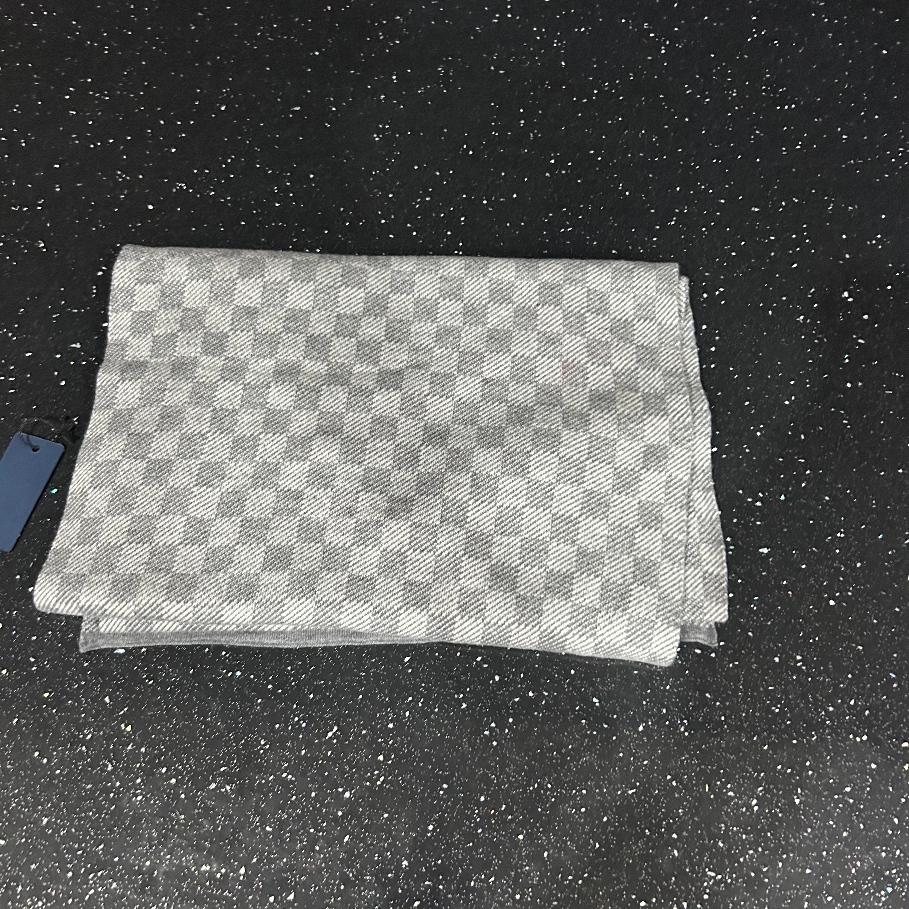 Grey Chequrred Scarf