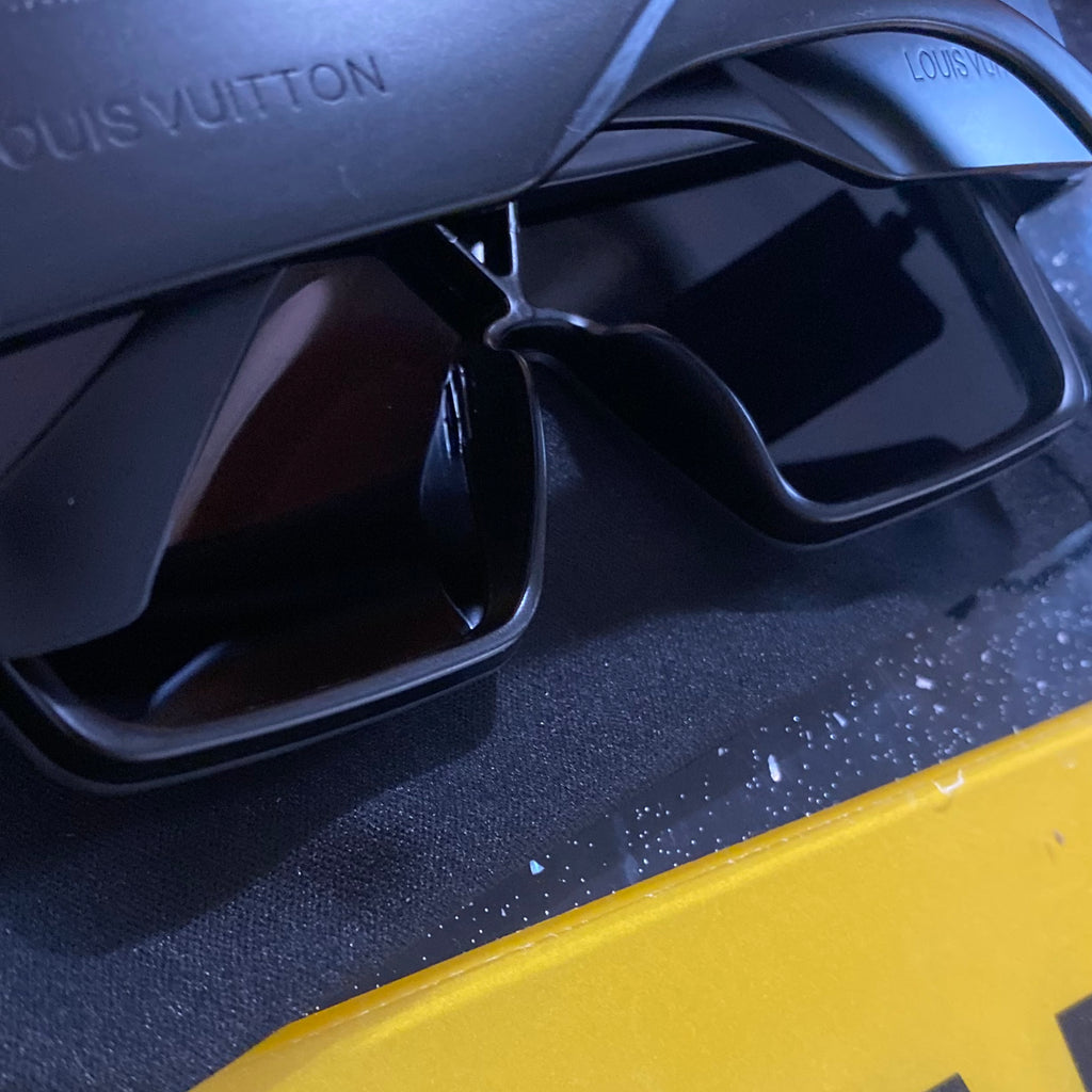 Black L Sunglasses